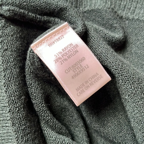 NewMax Studio Sleeveless Knit Sweater Vest L Hunter Green High Neck Ribbed Trim - Picture 11 of 12